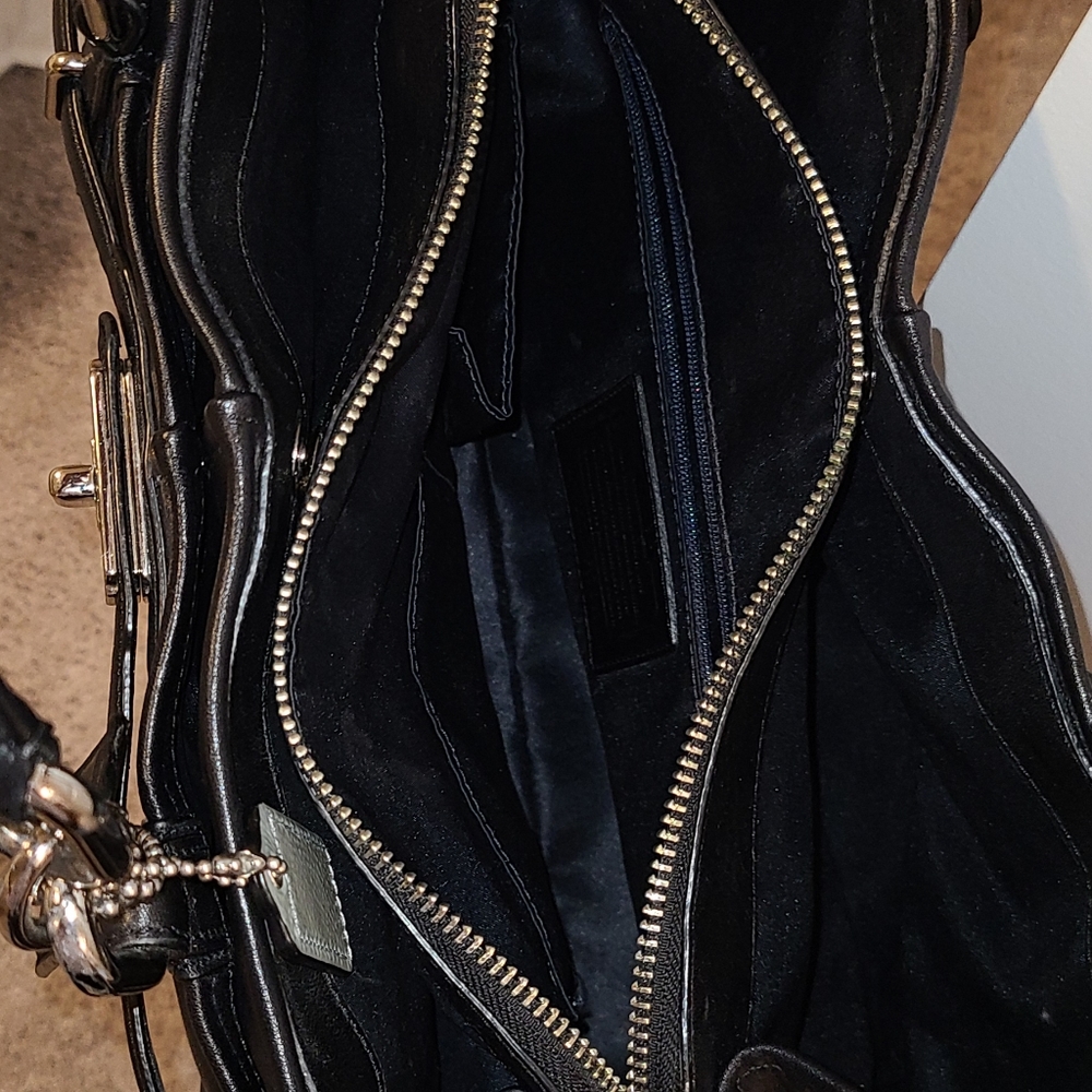 Purse - Picture 3 of 3
